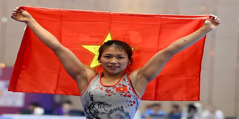 3 Chị Em Đô Vật Tự Do Lập Kỷ Tích Lịch Sử Tại SEA Games 33 6 Mỹ Linh thi đấu bản lĩnh ở hạng cân 53kg